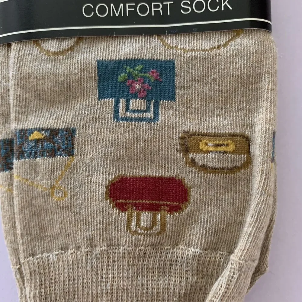 Easy Spirit Beige Comfort Socks Womens 4-10.5 New with tags